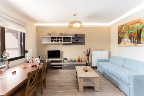 TwinStars apartment with courtyard and view Apartment in Halkidiki