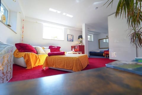 Living room, Photo of the whole room, Seating area