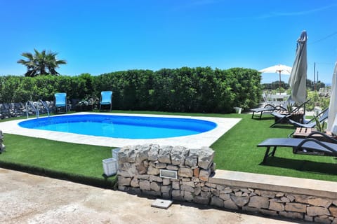 Garden, Pool view, Swimming pool, sunbed