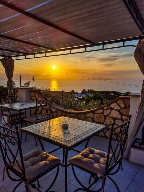 Natural landscape, View (from property/room), Balcony/Terrace, Sea view, Sunset