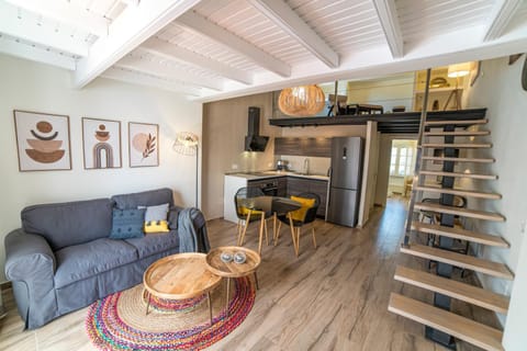 Lounge or bar