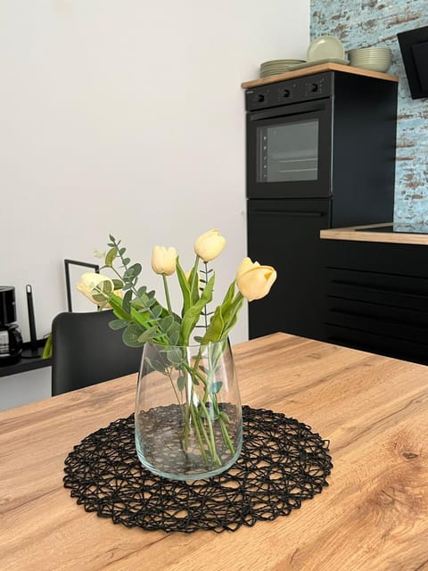 Dining area, pet friendly, kitchen, kitchen