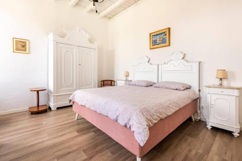 "La Cascina" Bed & Breakfast Bed and Breakfast in Desenzano del Garda