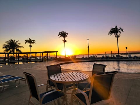 Swimming pool, Sunset, sunbed
