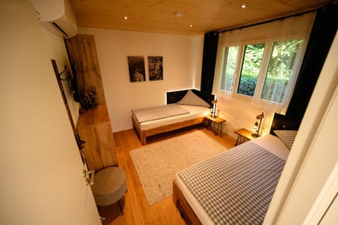 Bed, TV and multimedia, View (from property/room), Bedroom, internet, locker, air conditioner