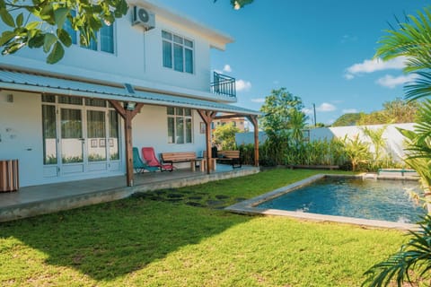 Summer, Garden, Swimming pool, Time of day