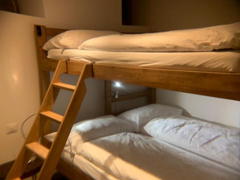 bunk bed