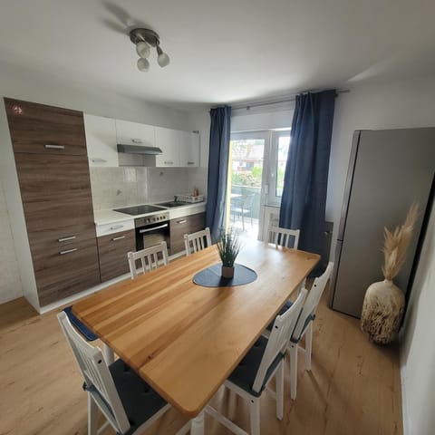 Große,Schöne FeWo nähe Schwetzingen-Hockenheim 3 Zimmer mit Balkon Apartment in Heidelberg