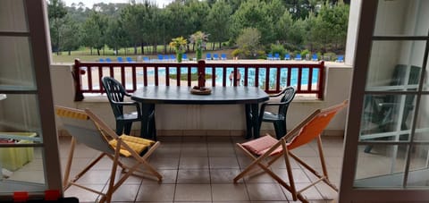 Balcony/Terrace, Garden view