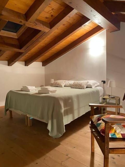 Johnny Suites Bergamo Alta Apartment in Bergamo