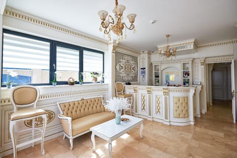 Lobby or reception, Seating area