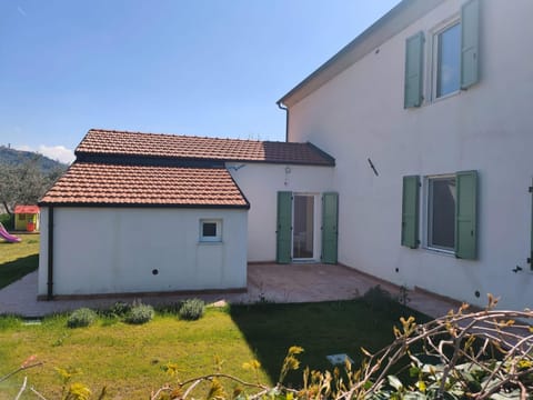 Property building, Garden