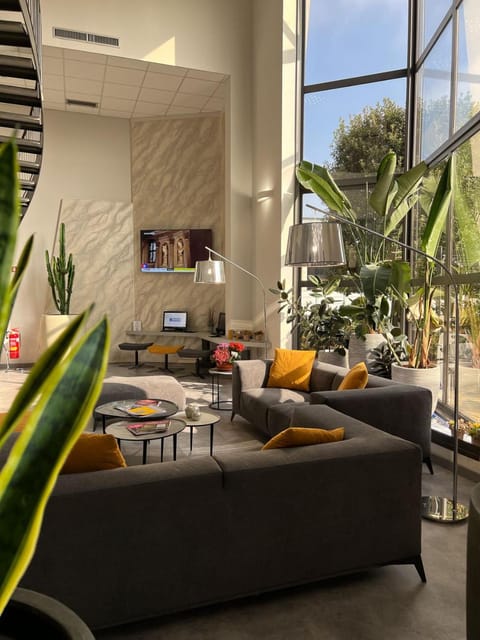 Lobby or reception, Seating area