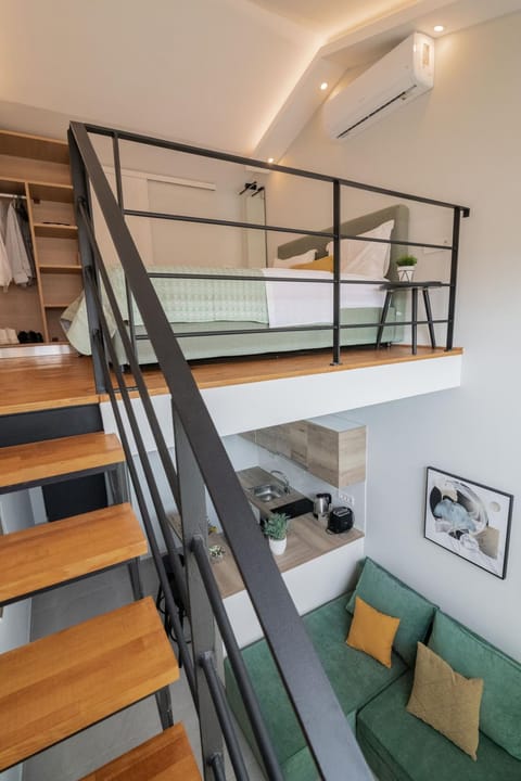 Cosy & elegant loft suite in the city center Apartment in Zakynthos