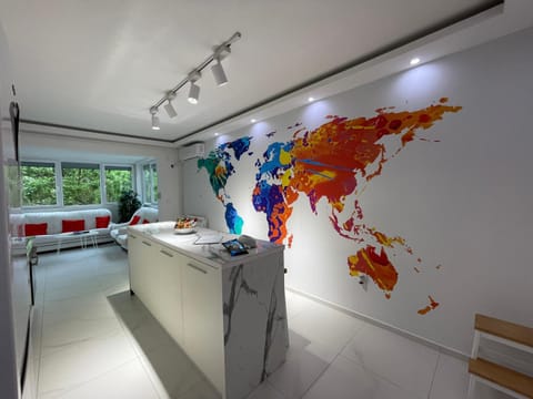 Kitchen or kitchenette, Communal kitchen
