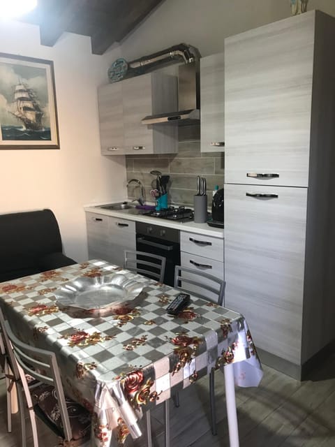 La casa dei quadri Apartment in Province of Massa and Carrara