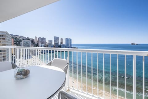 Balcony/Terrace, Dining area, Beach, City view, Sea view