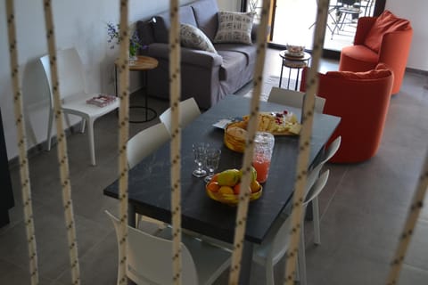 Living room, Dining area