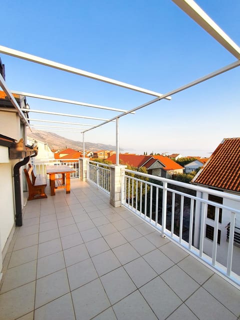 Apartments Prajo, Orebić Bed and Breakfast in Dubrovnik-Neretva County