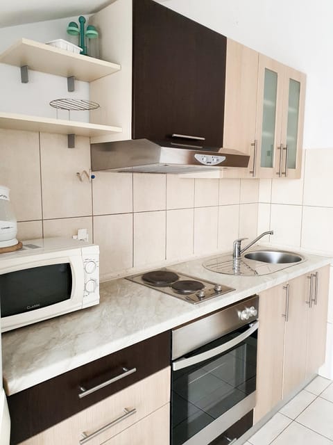 Apartments Prajo, Orebić Bed and Breakfast in Dubrovnik-Neretva County