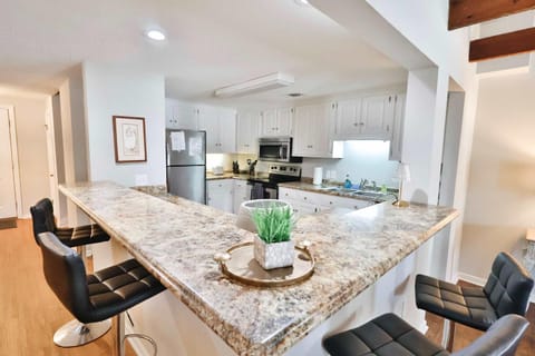 The Post Loft- In the Heart of Downtown Statesboro Apartment in Statesboro