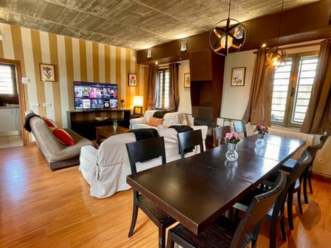 Lounge or bar
