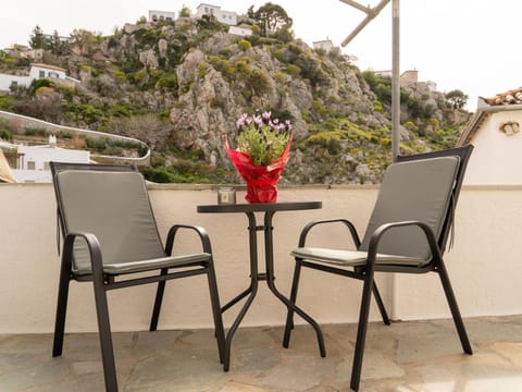 Patio, Natural landscape, View (from property/room), Balcony/Terrace, Mountain view