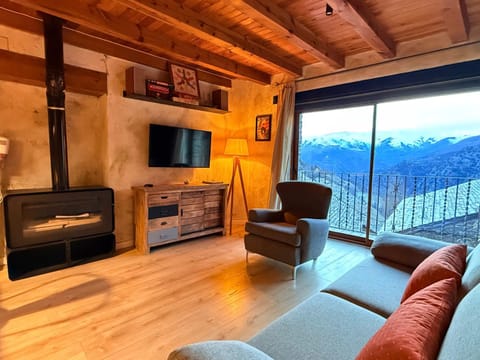 Living room, fireplace