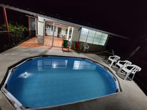 Balcony/Terrace, Swimming pool