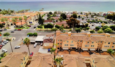 Carlsbad Village Charm Apartment in Carlsbad