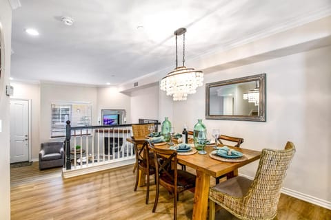 Carlsbad Village Charm Apartment in Carlsbad