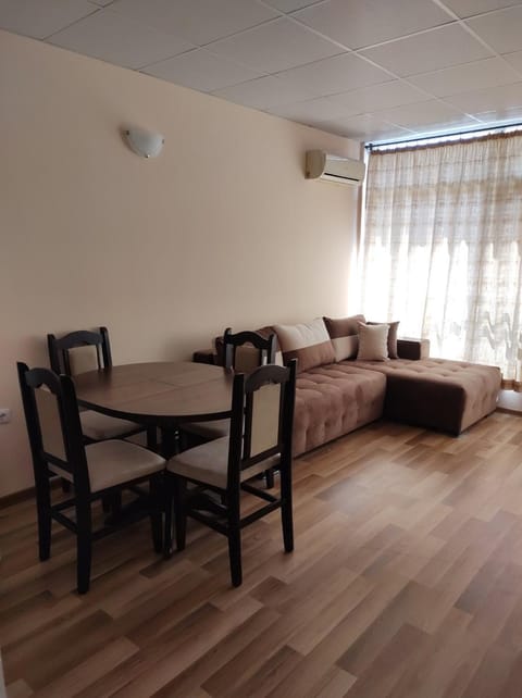 Dunav-Lazur Apt.5 Apartment in Nessebar