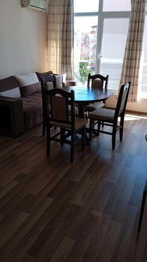 Dunav-Lazur Apt.5 Apartment in Nessebar