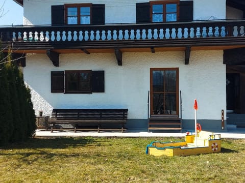 Landhaus Glücksmoment Apartment in Grassau