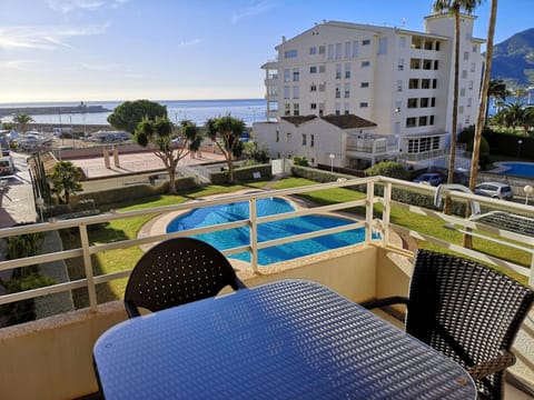 Balcony/Terrace, Pool view, Sea view