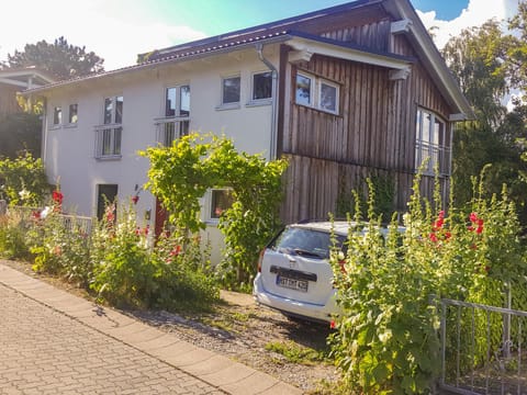 Property building, Parking