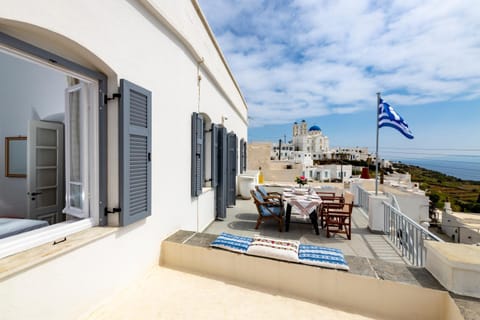 Property building, Balcony/Terrace