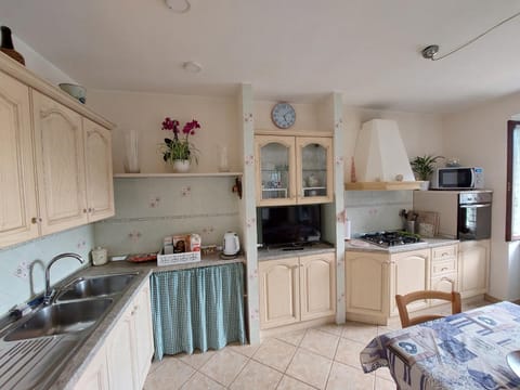 Casa Bianca House in Pietrasanta