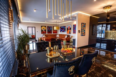 Living room, Seating area, Dining area