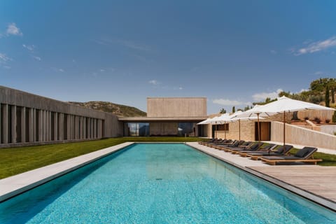 Pool view, Swimming pool, sunbed