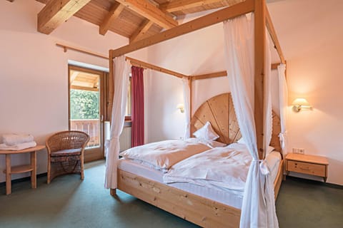 Property building, Living room, Bedroom