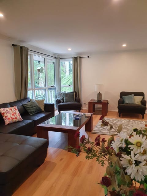 Living room, Lounge or bar, Seating area