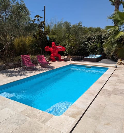 Peaceful 4 stars eco-friendly villa with private pool and parking House in Roquebrune-sur-Argens