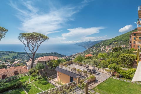 CASA FLAMINIA - Panorama, Relax e Parcheggio Apartment in Camogli