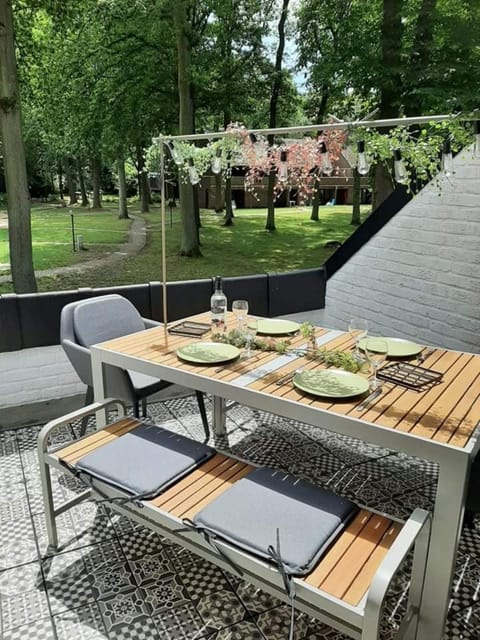 Balcony/Terrace, Food and drinks, Garden view