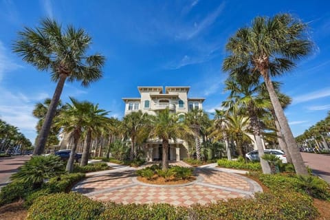 FantaSea House in Rosemary Beach