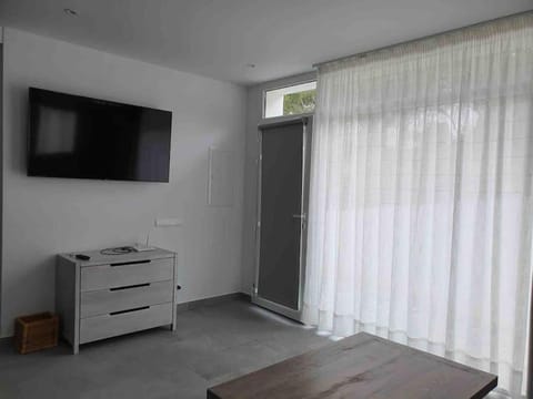 Espectacular Planta Baja con terraza y parking a 5 min de la playa Apartment in Cadaqués