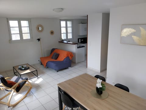 Living room, Dining area, kitchen