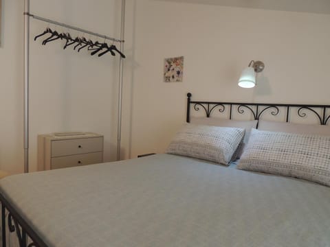 Bed, Bedroom, wardrobe