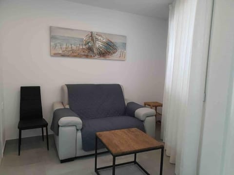 PISO NUEVO, PK PEQUEÑO Y A 5 MIN DE LA PLAYA caminando Apartment in Cadaqués